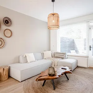 Apartment Marley's Beachhouse - Luxury With Garden, Zandvoort